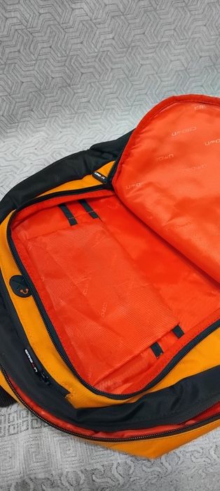 Рюкзак для ноутбука crown срочно продам торг