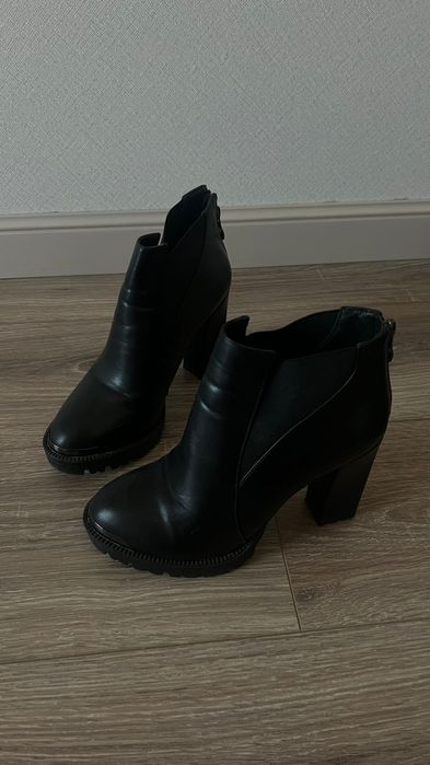 Обувь продам дешево