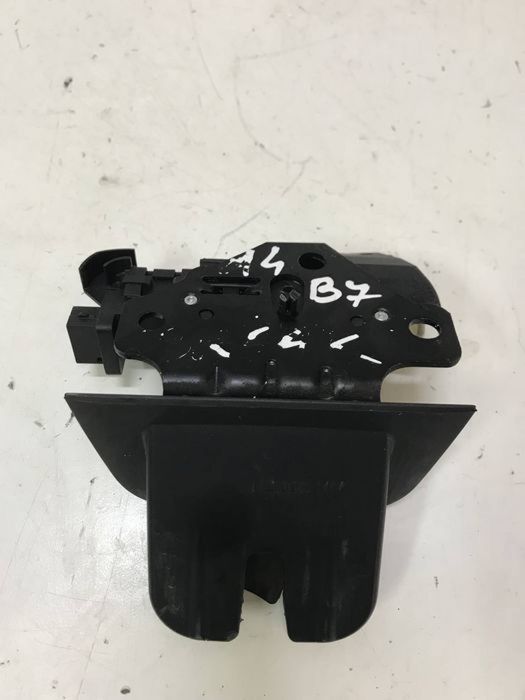 Broasca inchidere haion portbagaj Audi A4 B7 Break combi Avant