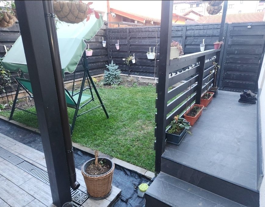 Vând apartament Sânpetru Residence cu grădină și parcare