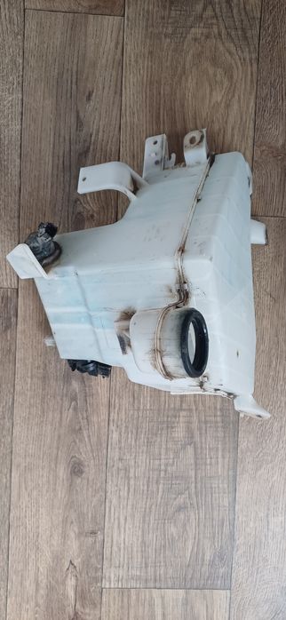 Бачок омывателя  прадо  120