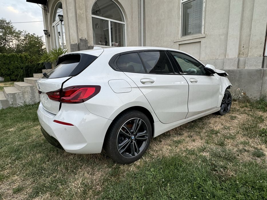 BMW 1 Series 2020 — imagine 3