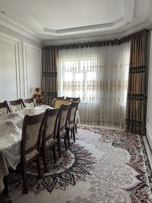 Кибрай тумани Обод махаллада 5 хона 4 сотих уй сотилади