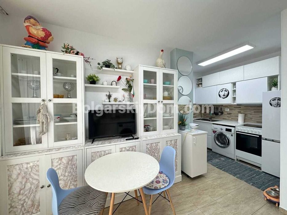 Продава се Двустаен апартамент в к.к. Слънчев бряг - 43 кв.м за 771 €/кв.м - Снимка #1