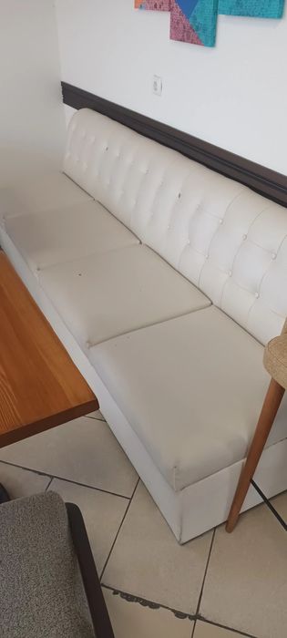 Кожени дивани...