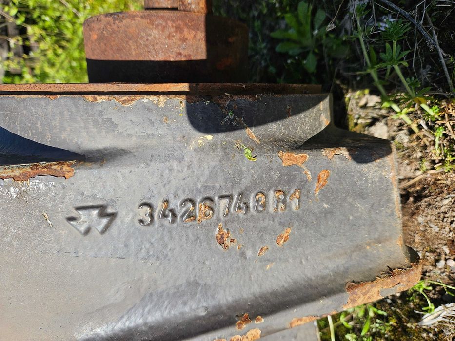 Piese punte fata tractor Massey Ferguson 3070/3080/3090
