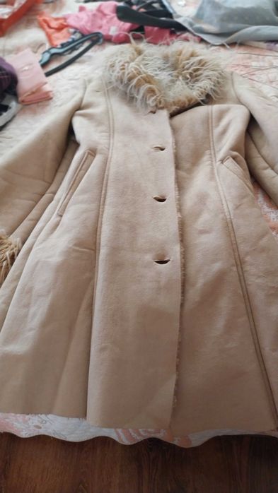 Продавам ново палто