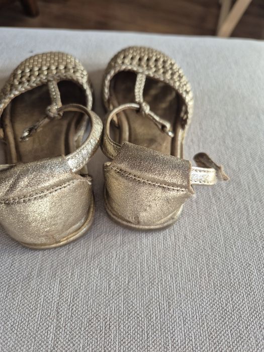 Sandale Zara/ aurii/ 27