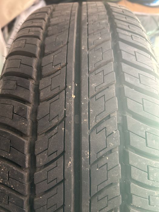 Практически нова Гума с джанта 195/65 R 15 6jx 15H2