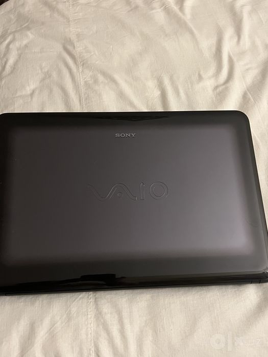 Ноутбук sony vaio 16"