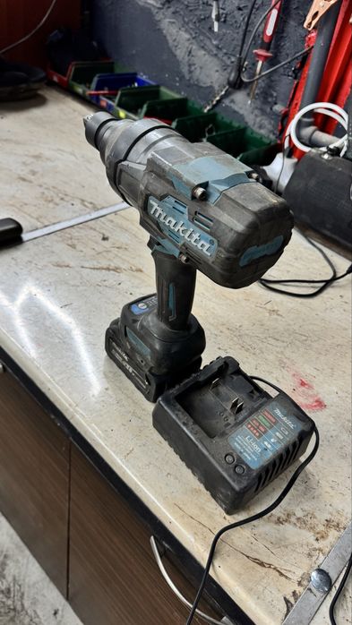 Професионален гайковерт Makita за камиони