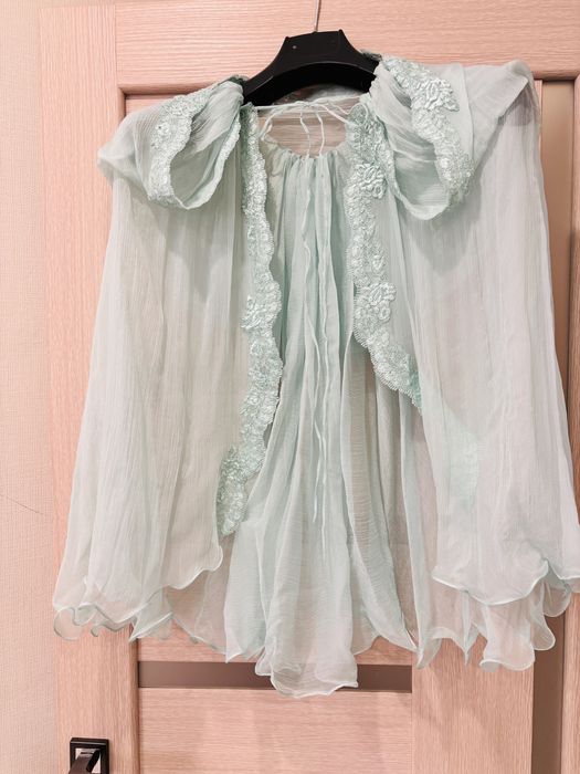 Красивое мятное платье