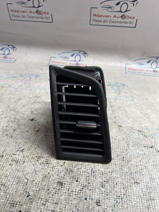 grila ventilatie stanga  mitsubishi asx 2014