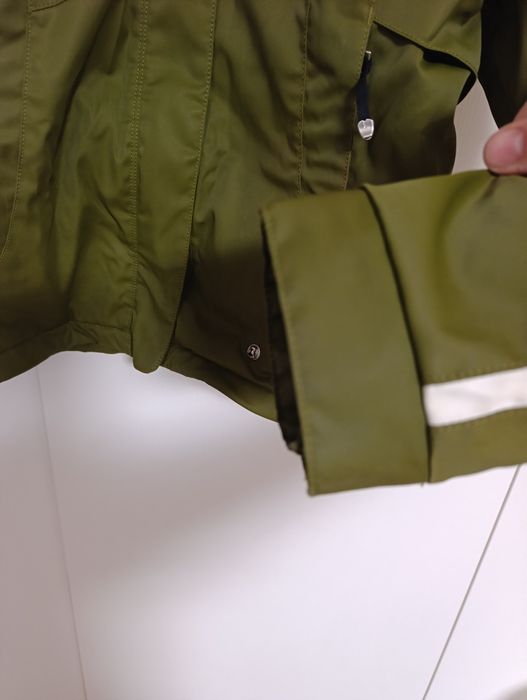 Vând geaca de Sky Spyder de dama  mărimea M purtata o singura data.