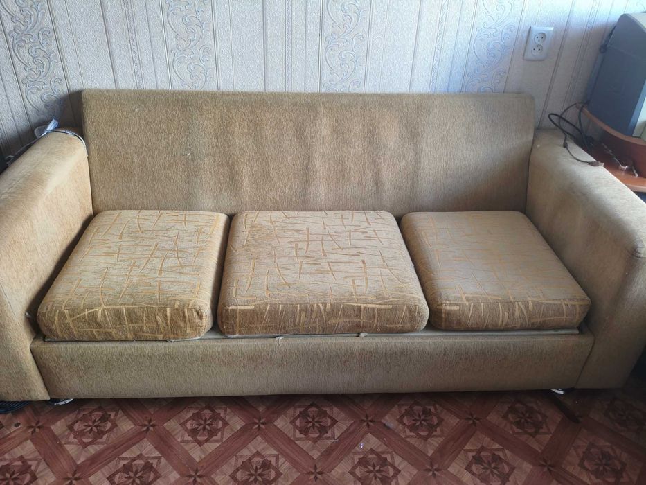 Диваны даром. Самовывоз. КШТ.