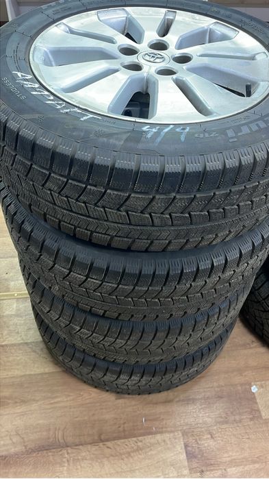 Диски с резиной на альфард