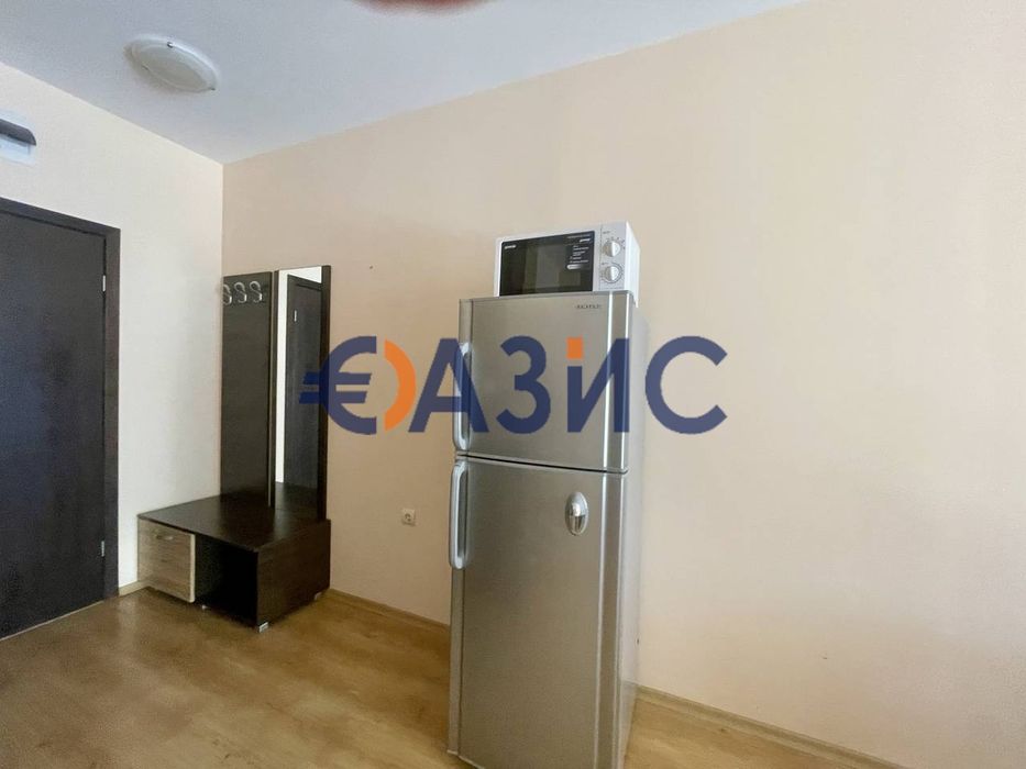Продава се Двустаен апартамент в Свети Влас - 91 кв.м за 1594 €/кв.м - Снимка #9
