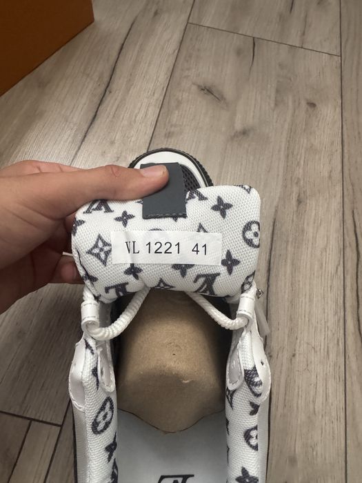 Adidasi Lv skate noi marimea 41