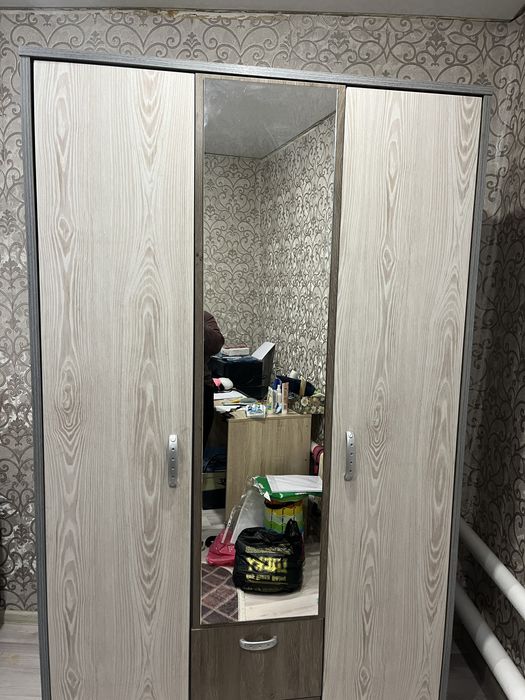 Продам шкаф в идеальном состоянии