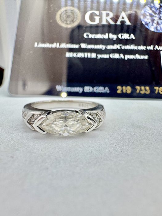 Сребърен пръстен с мойсанит (Диамант) 1 карат