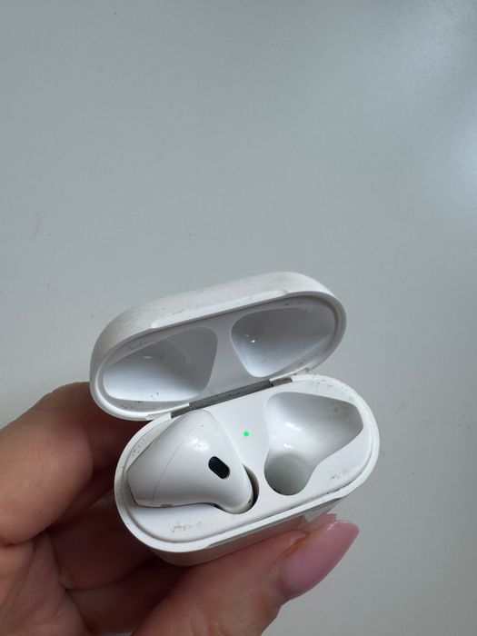 Оригинален кейс за Apple AirPods 2 (2nd Generation)