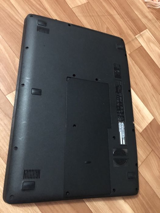 Ноутбук Acer  Aspire es-15 Срочно!