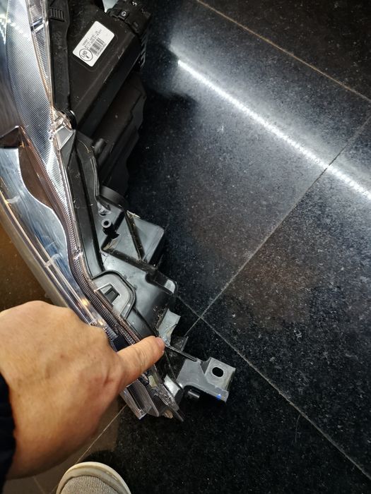 Far dreapta full led Toyota corolla e210 sedan