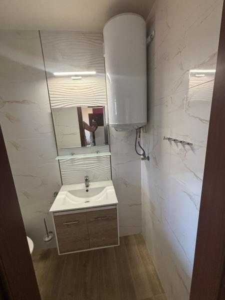 Дава се под наем Едностаен апартамент в Бургас, Лазур - 35 кв.м за 357 € - Снимка #5