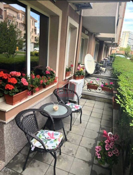 Продава се Едностаен апартамент в Пловдив, Център - 71 кв.м за 1200 €/кв.м - Снимка #13