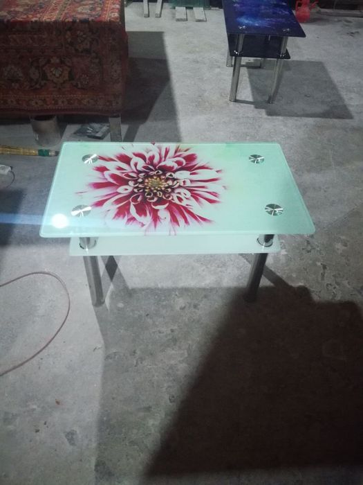 Jurnalniy stol oynadan