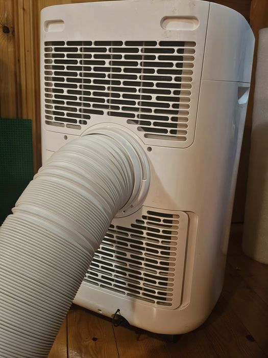 Aparat aer conditionat portabil