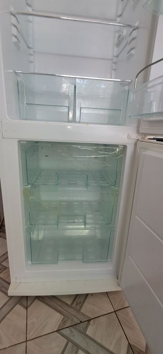 Холодильник 1 м 75 , no Frost
