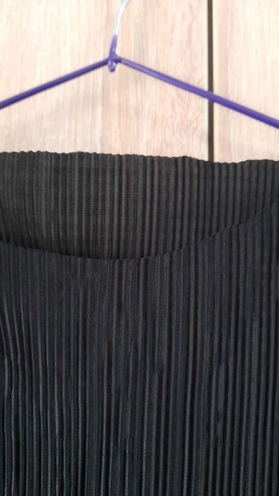 Vand rochie marimea M/38! Model fara tiv cusut.Detalii in privat!