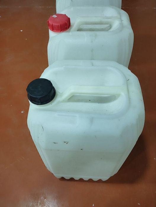 пластмассовые бочки