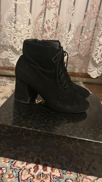 Продам четкие каблуки/туфли