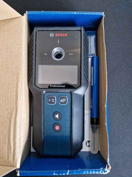 Detector digital de metale si cabluri electrice GMS 120-27, Bosch, acumulator 3.7V 1.0Ah, dimensiuni 186x86x33mm, cu husa de protectie