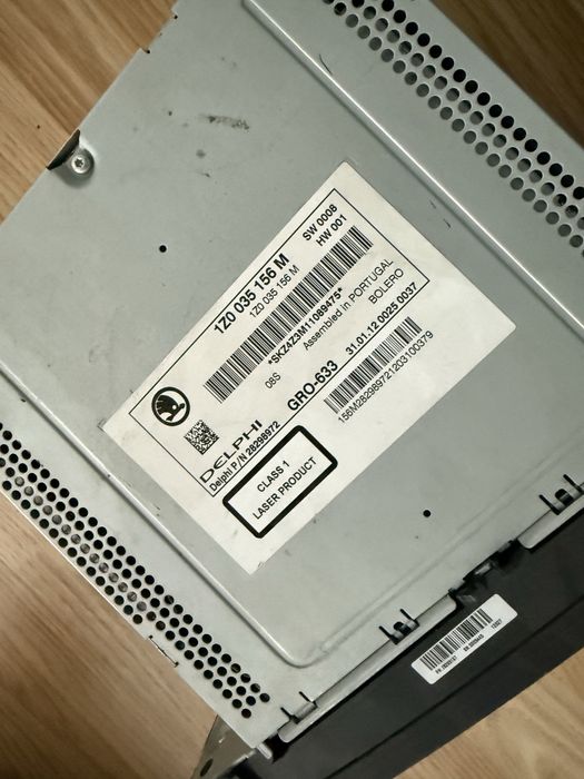 Casetofoane skoda octavia 2 in stare buna de functionare . Detin codurile lor