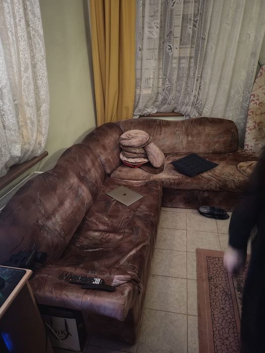 coltar canapea pat extensibil si loc de depozitare