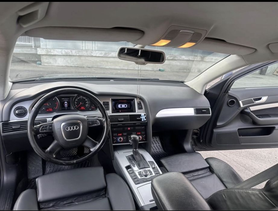 Audi a6 c6 2010  sau  schimb cu t5 8+1