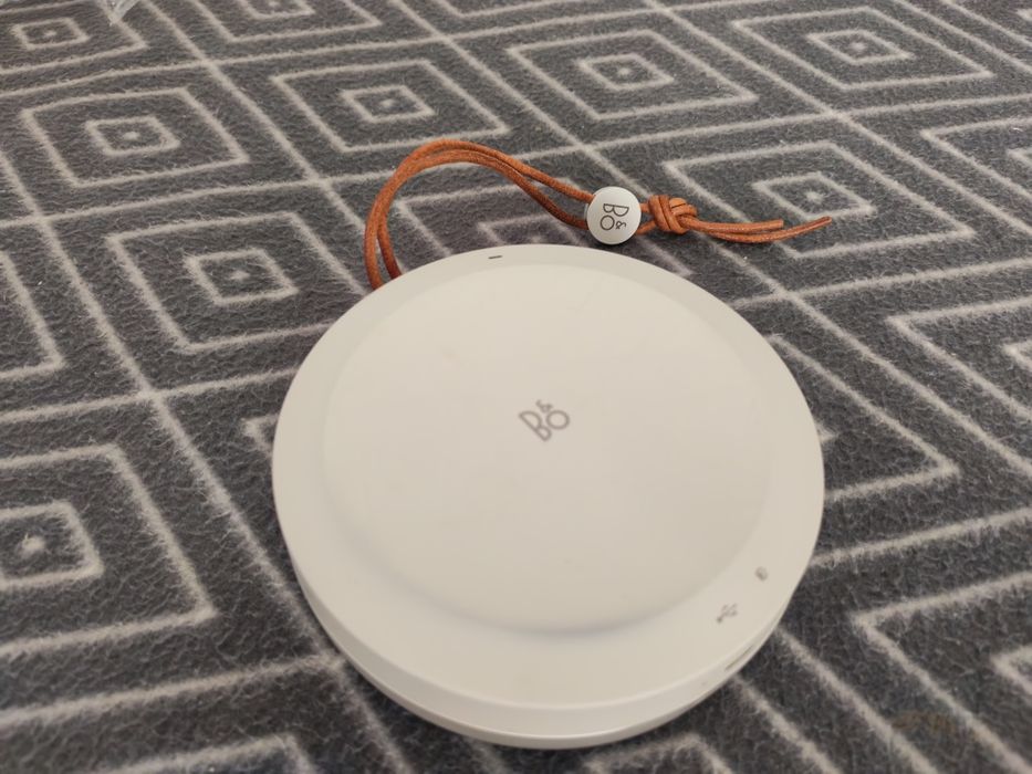 Boxă portabila Bluetooth, Premium, Super Compact, Potențial, Preț Lansare 1150, Olufsen Beoplay A1 Gen1