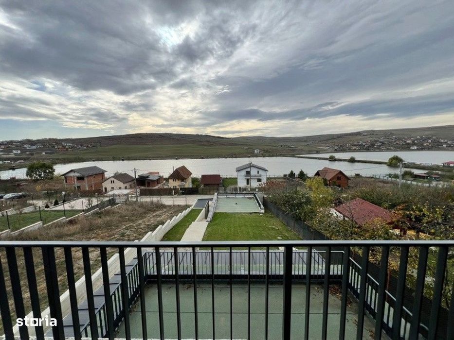 Casa cu arhitectura premium, vedere la lac si garaj dublu | Campenesti