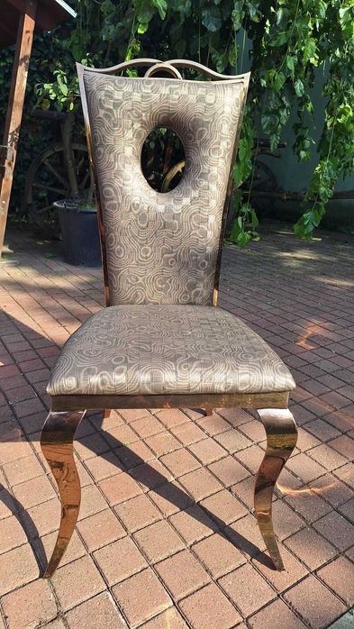 Vand 4 scaune stare foarte buna