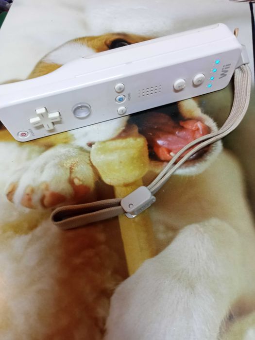Telecomandă Nintendo Wii / Wii U (Wii Remote / Wiimote) – Stare Foarte Bună, pret mic