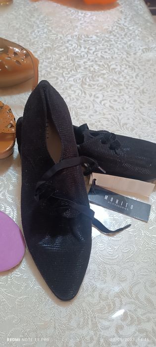 Фирменный обувь новый