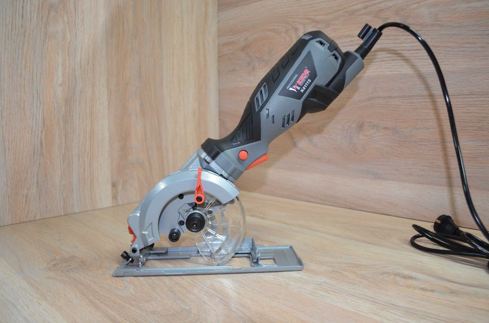 Мини циркулярная пила КЕДР