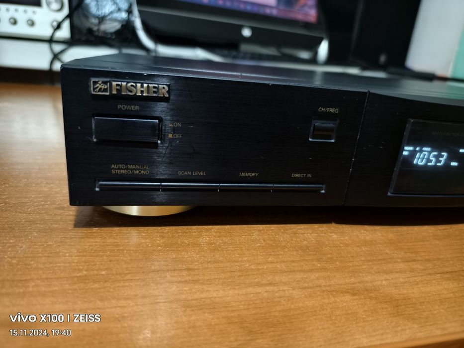 Продам стерео тюнер Fischer