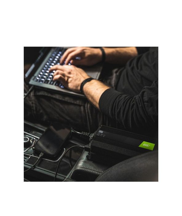 Green Cell Invertor auto de la 12V la 230V