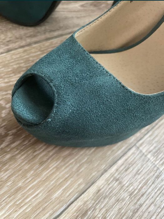 Продам туфли женские