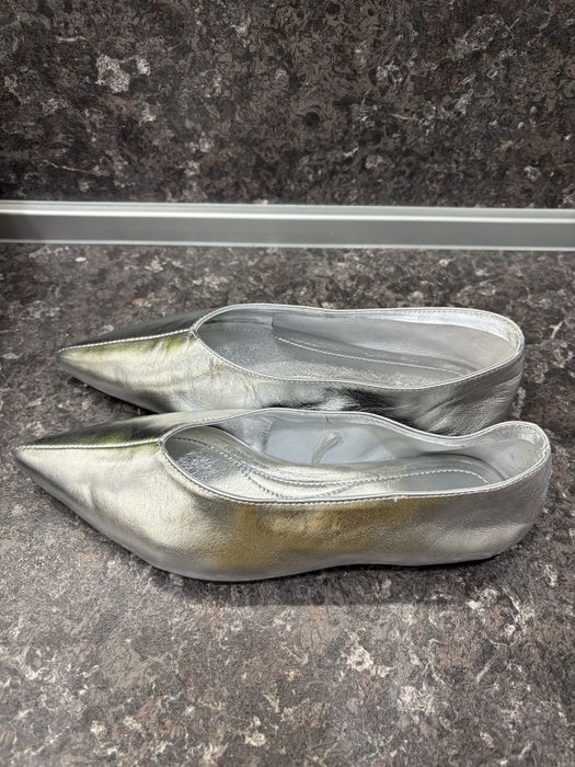 Сребърни обувки от естествена кожа Reserved