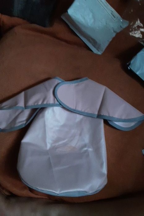 Детски лигавник/престилка за храна и рис